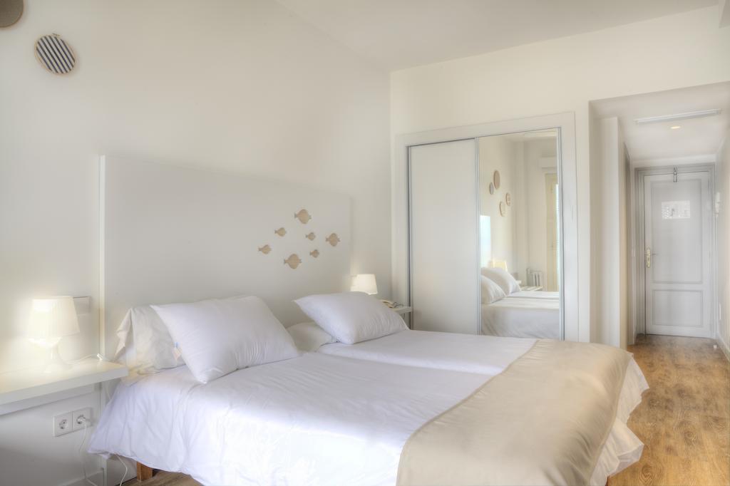 Carabela Hotel Peguera Ngoại thất bức ảnh